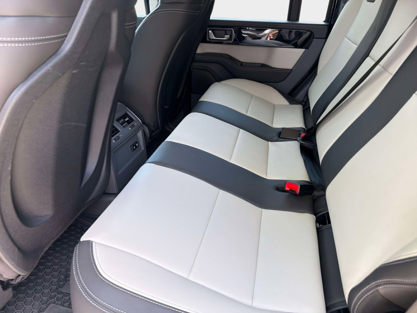 New 2025 INEOS Grenadier AWD/4WD image 10