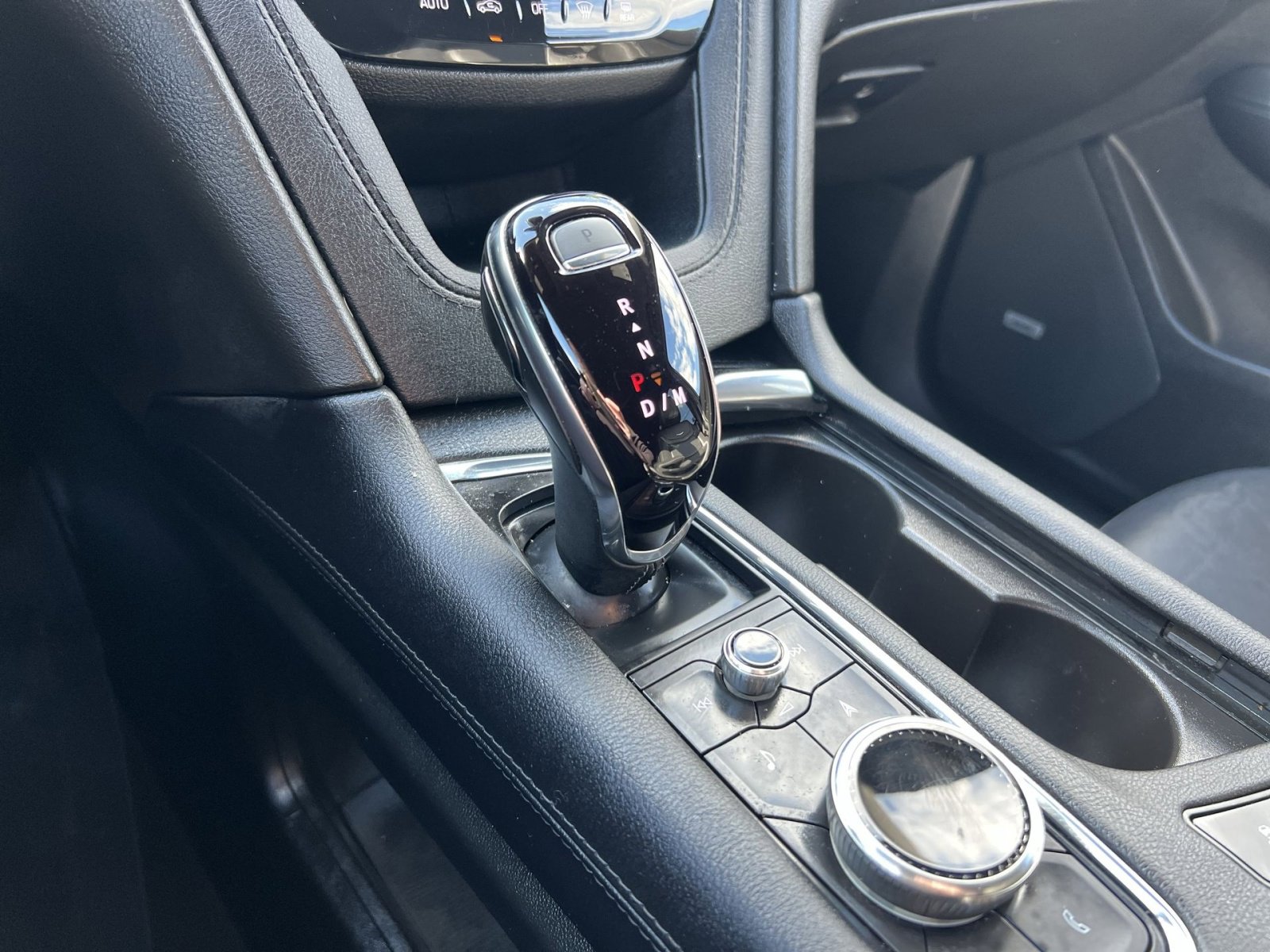 Used 2024 Cadillac XT6 Premium Luxury AWD/4WD image 30