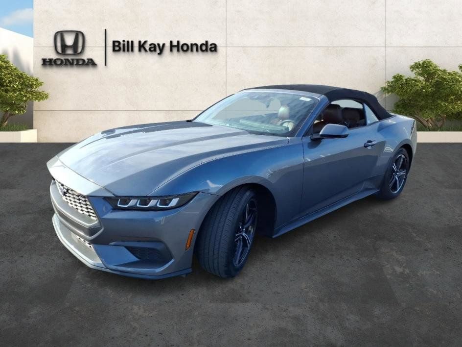 Used 2024 Ford Mustang Premium image 7