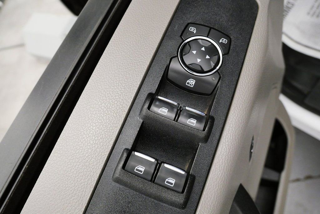 Used 2022 Ford F250 XL w/ Power Equipment Group image 14