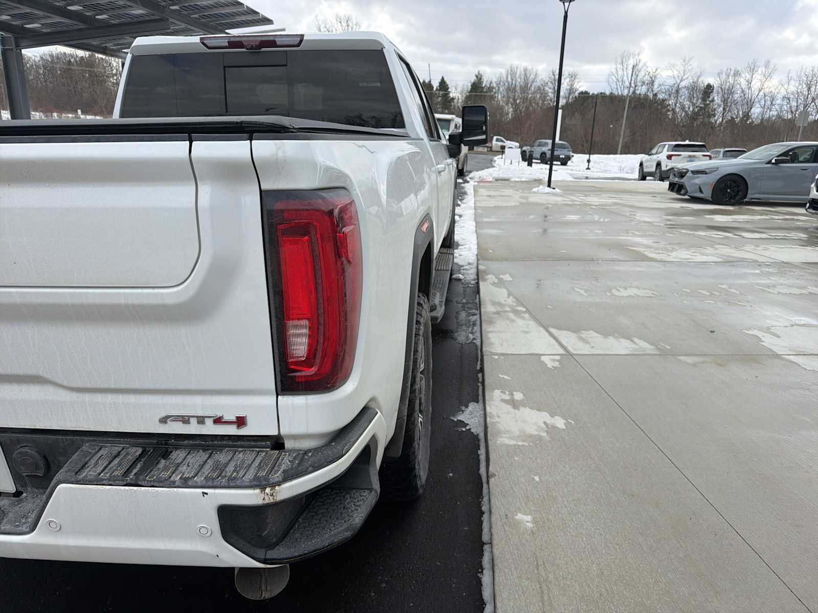 Used 2020 GMC Sierra 2500 AT4 w/ AT4 Premium Package image 7