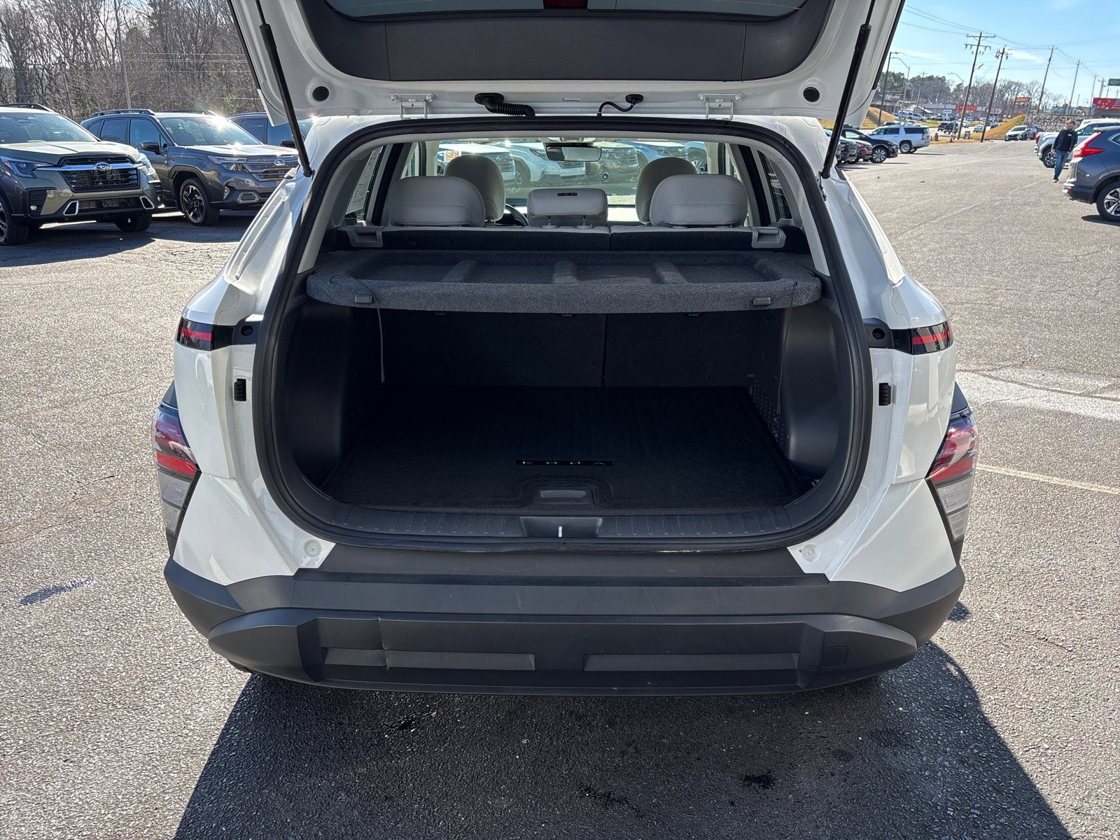 Used 2024 Hyundai Kona SEL image 48