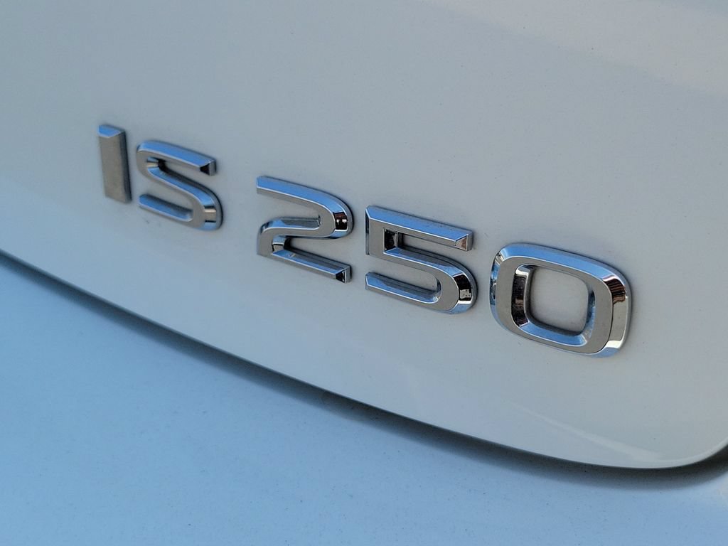Used 2007 Lexus IS 250 RWD image 9