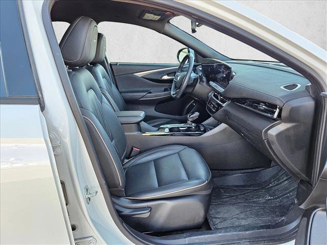 Used 2025 Buick Envista Avenir image 20