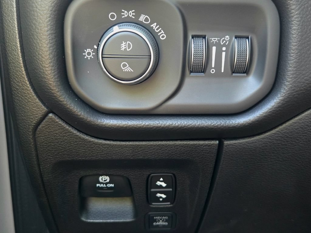 New 2027 RAM 1500 Laramie w/ Night Edition AWD/4WD image 30