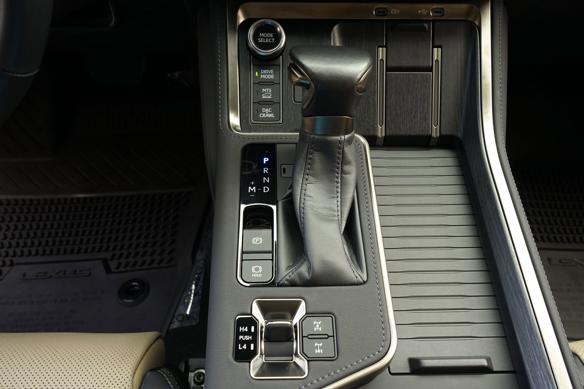 Used 2024 Lexus GX 550 AWD/4WD image 17