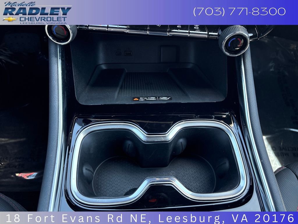 Used 2024 Chevrolet Traverse Z71 w/ Enhanced Driving Package AWD/4WD image 21