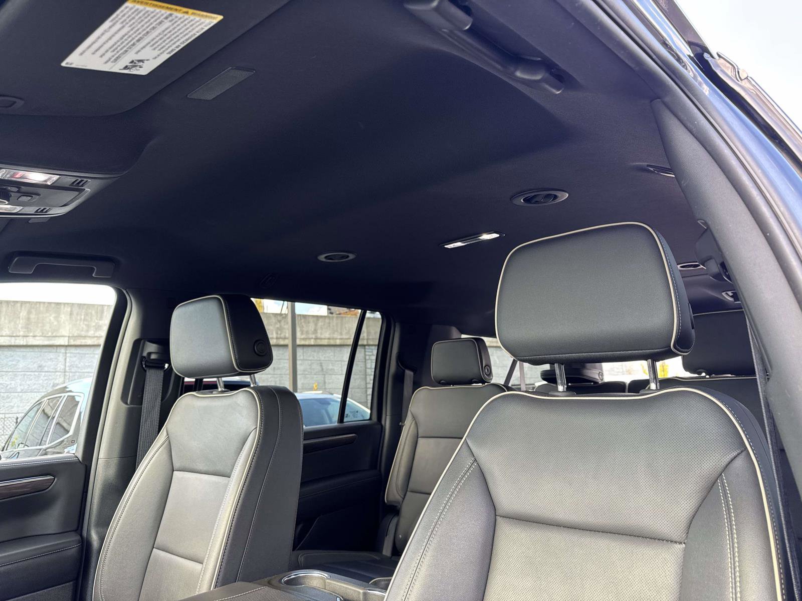 Certified 2025 Chevrolet Suburban Premier image 21