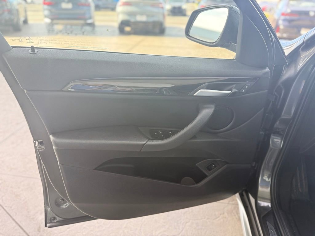 Used 2021 BMW X1 sDrive28i image 8