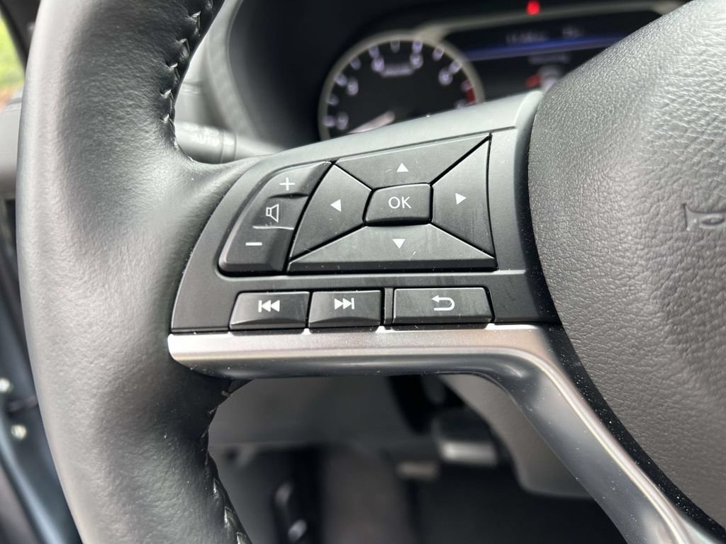 Used 2025 Nissan Sentra SV w/ All-Weather Package FWD image 20