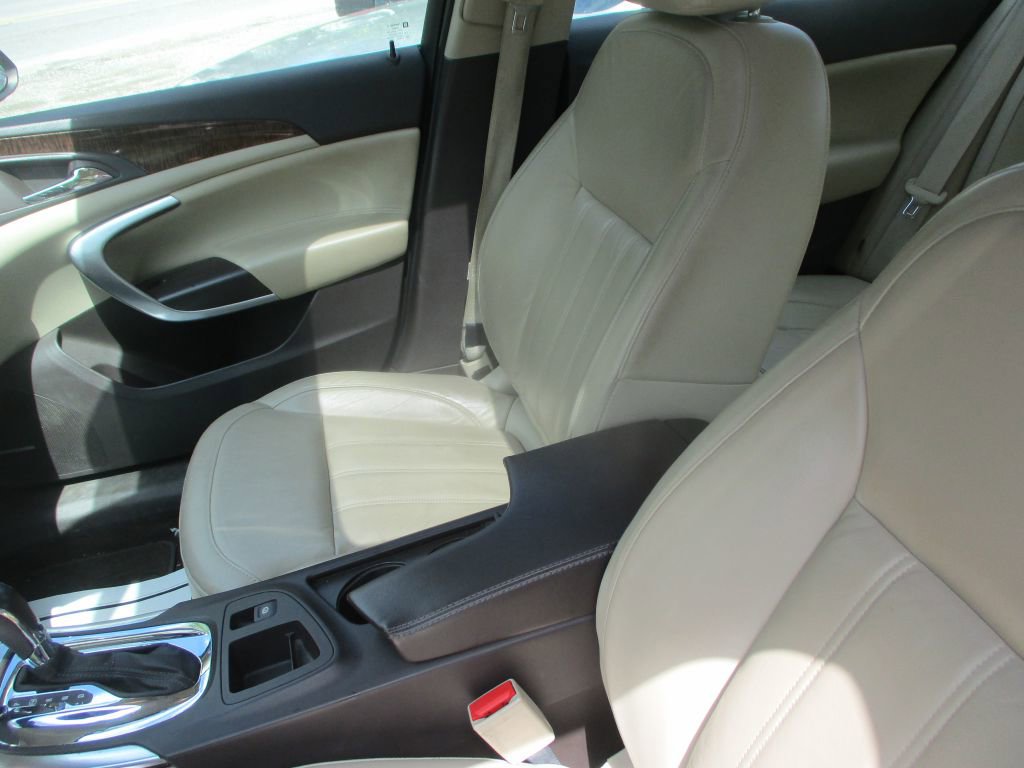 Used 2013 Buick Regal Premium FWD image 13