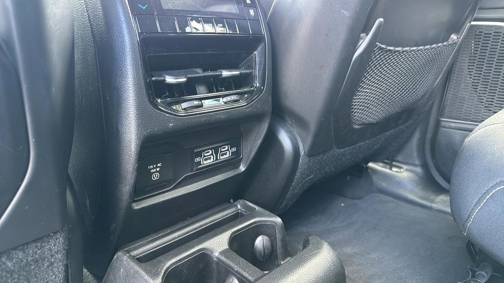 Used 2021 Jeep Grand Cherokee L Laredo w/ Luxury Tech Group I image 15