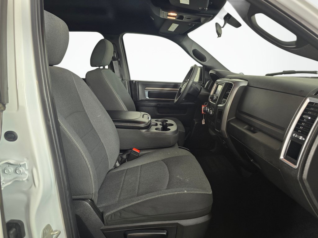 Used 2024 RAM 1500 Warlock AWD/4WD image 39