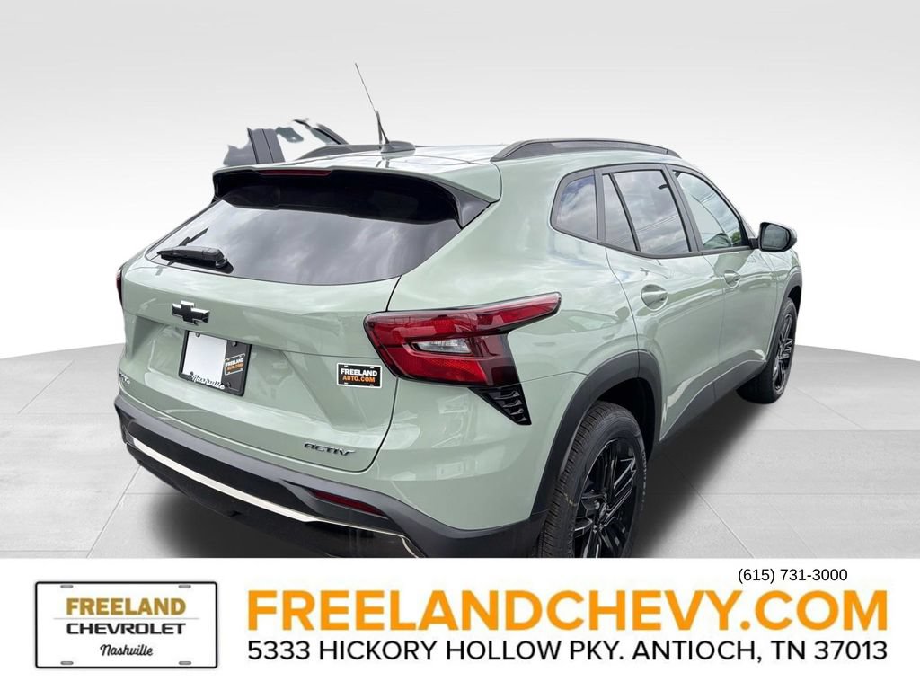 New 2026 Chevrolet Trax ACTIV FWD image 2