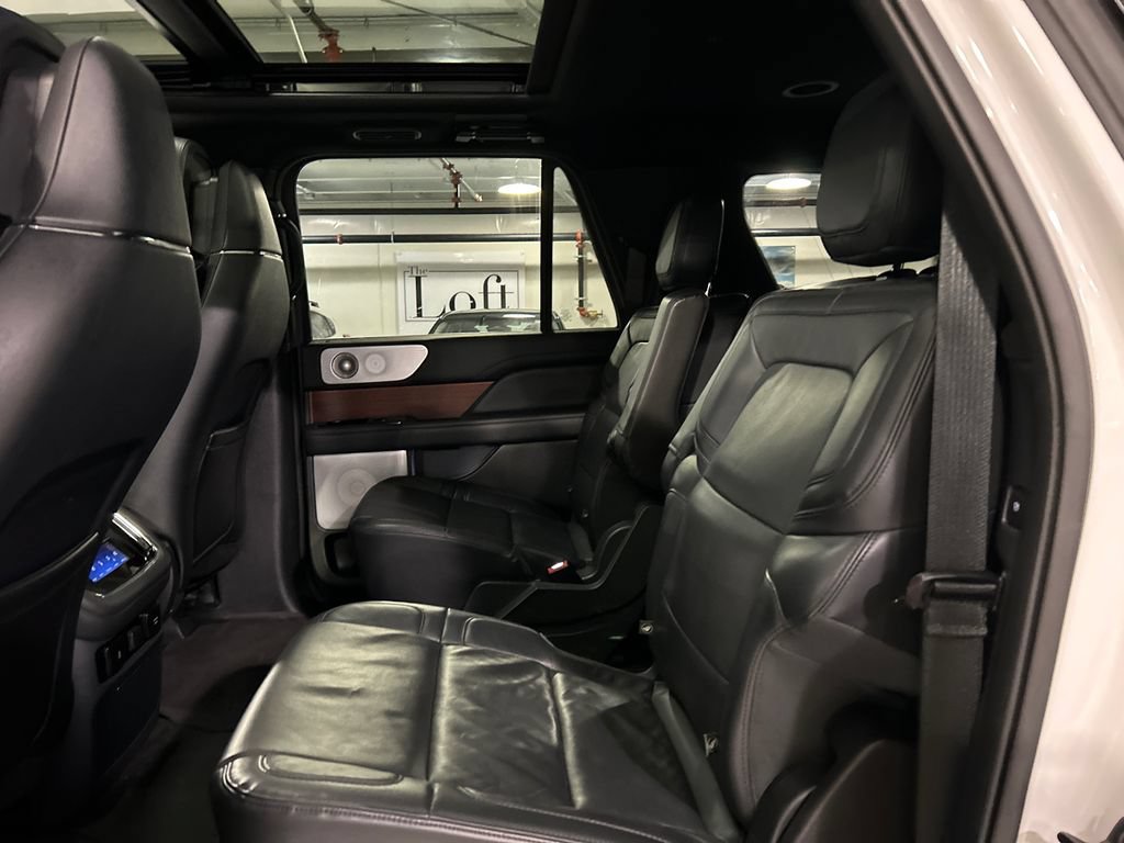 Certified 2024 Lincoln Navigator L Reserve AWD/4WD image 21