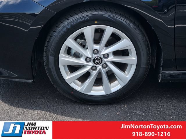 Used 2021 Toyota Camry LE FWD image 12