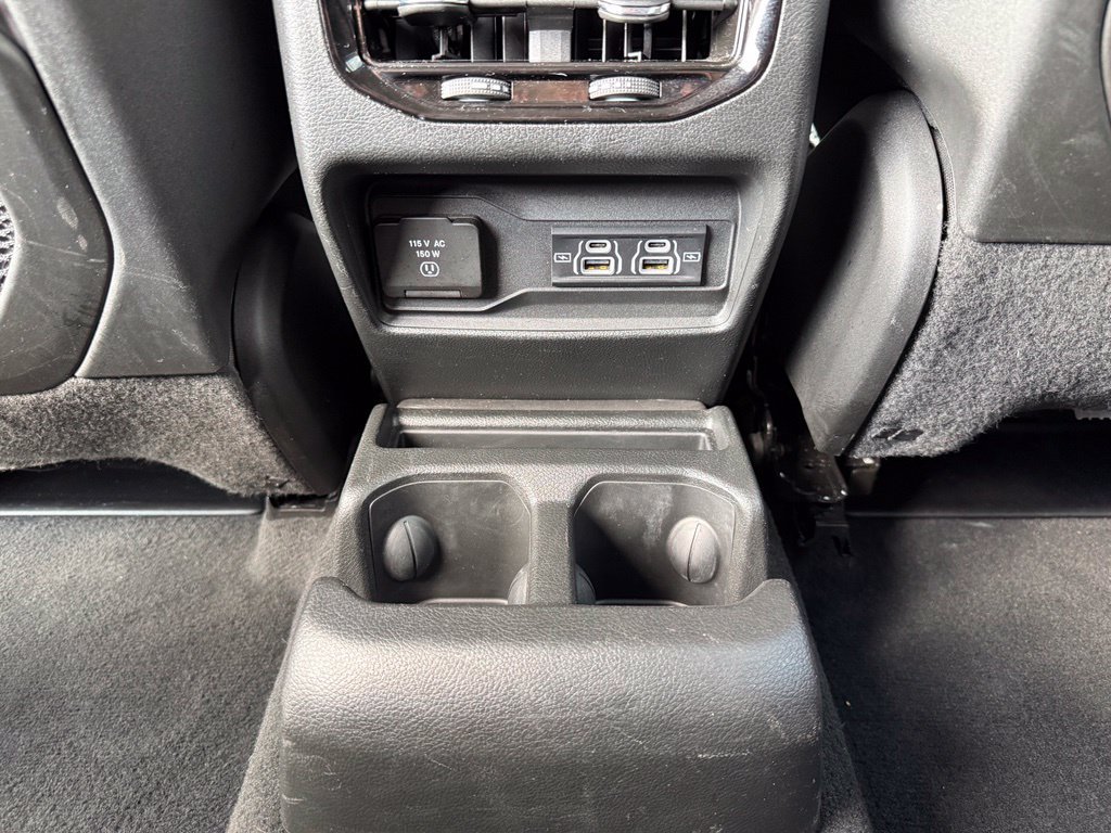 Used 2023 Jeep Grand Cherokee L Limited AWD/4WD image 17