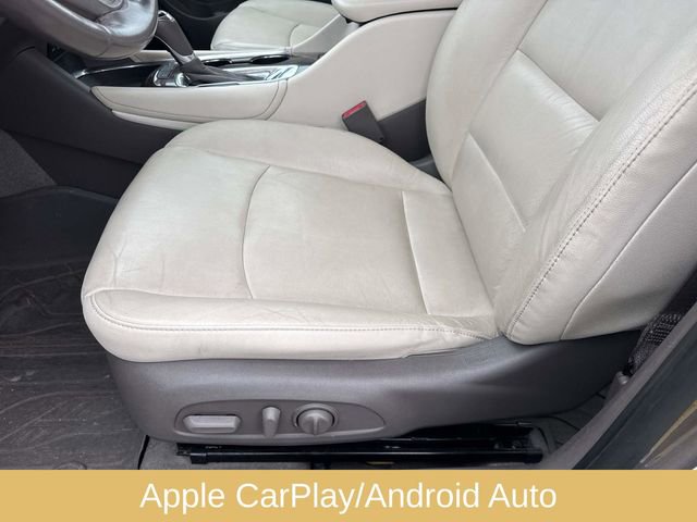 Used 2020 Chevrolet Malibu LT w/ Leather Package image 24