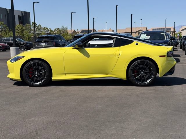 Certified 2024 Nissan Z Performance w/ Floor Mat Package RWD image 2