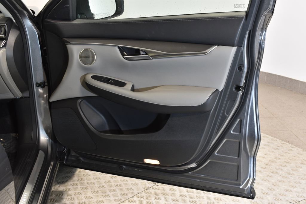 Certified 2025 INFINITI QX50 Luxe image 34