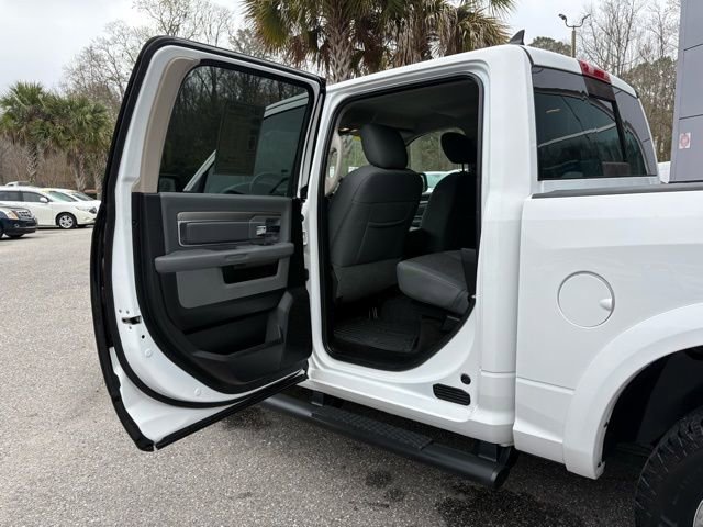 Used 2018 RAM 1500 SLT image 18