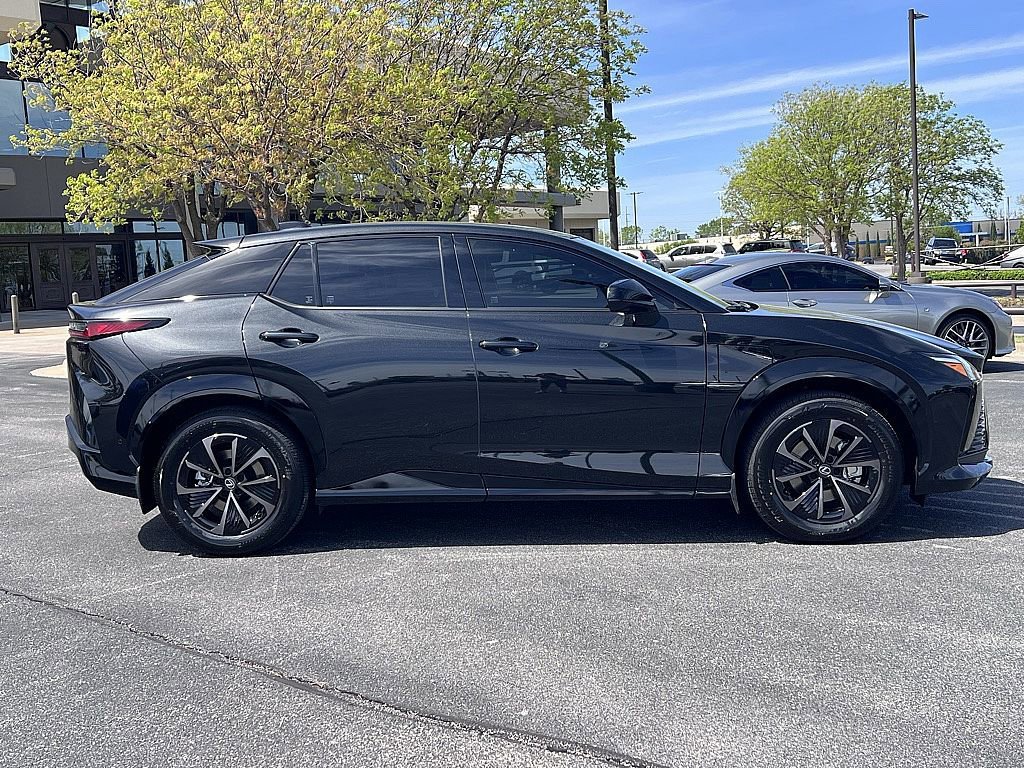 New 2026 Lexus RZ 350e 2WD image 2