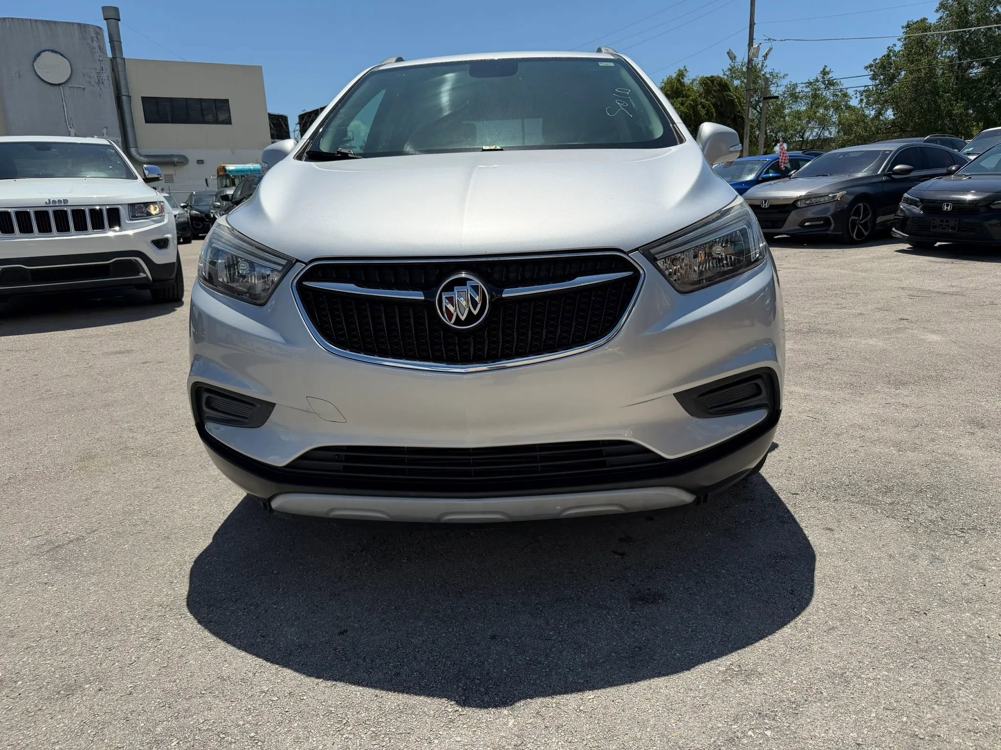 Used 2017 Buick Encore Preferred FWD image 2