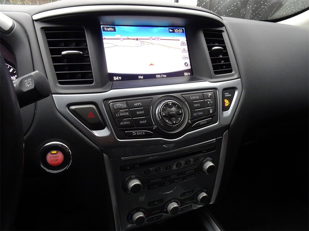 Used 2019 Nissan Pathfinder SL image 18