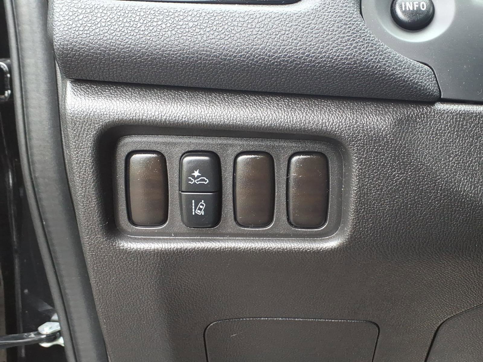 Used 2025 Mitsubishi Outlander Sport LE AWD/4WD image 23
