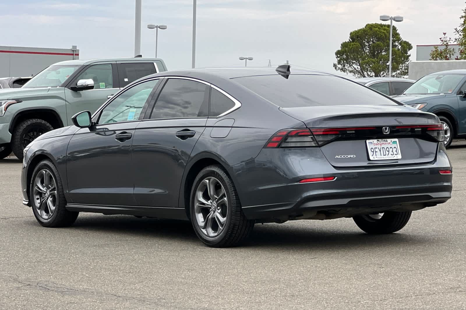 Used 2023 Honda Accord EX image 7