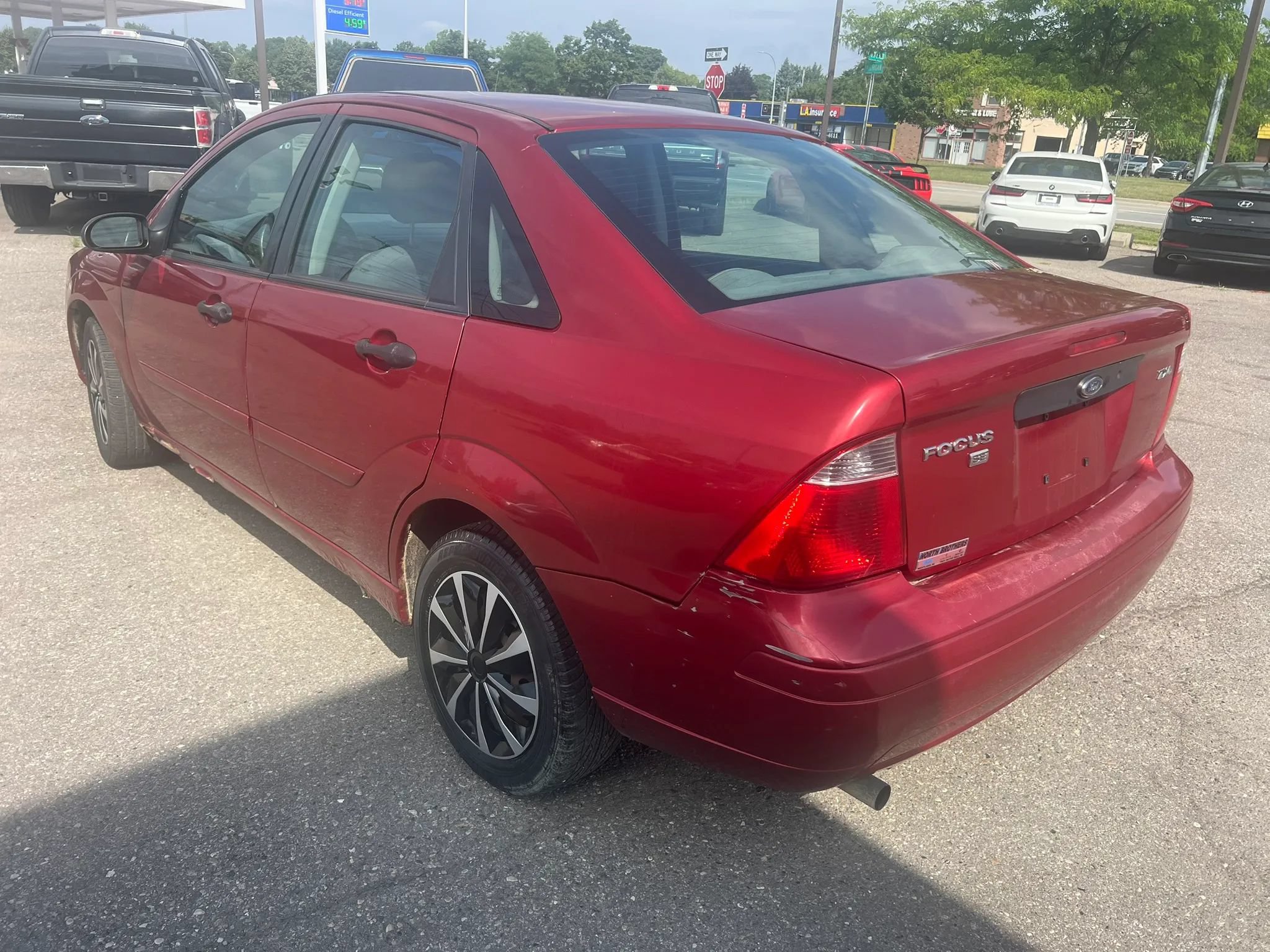 Used 2005 Ford Focus S FWD image 3