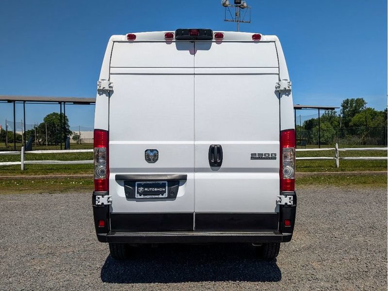 Used 2026 RAM ProMaster 2500 w/ Convenience Group FWD image 7