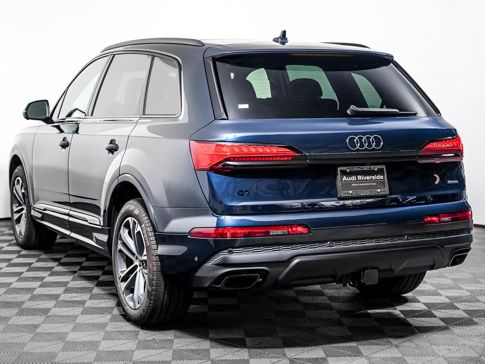New 2026 Audi Q7 2.0T Premium AWD/4WD image 2