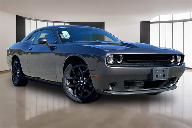 Used 2021 Dodge Challenger SXT w/ Plus Package image 3
