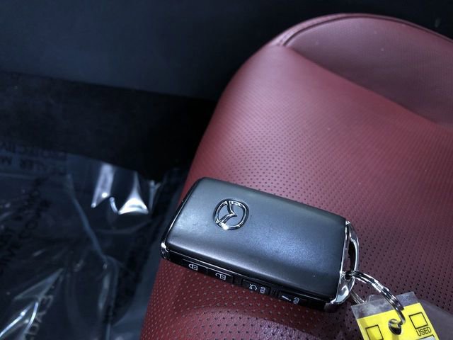 Used 2025 MAZDA MAZDA3 s image 32