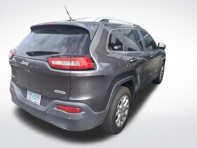 Used 2017 Jeep Cherokee Latitude w/ True North Edition AWD/4WD image 7