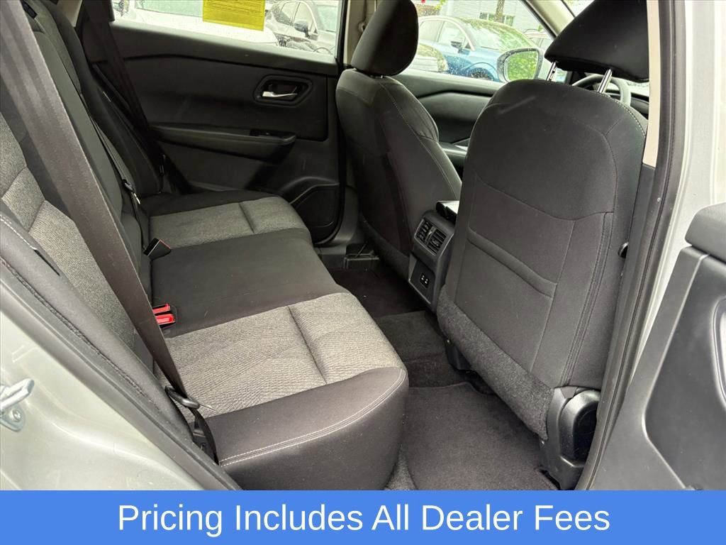 Used 2024 Nissan Rogue SV AWD/4WD image 20