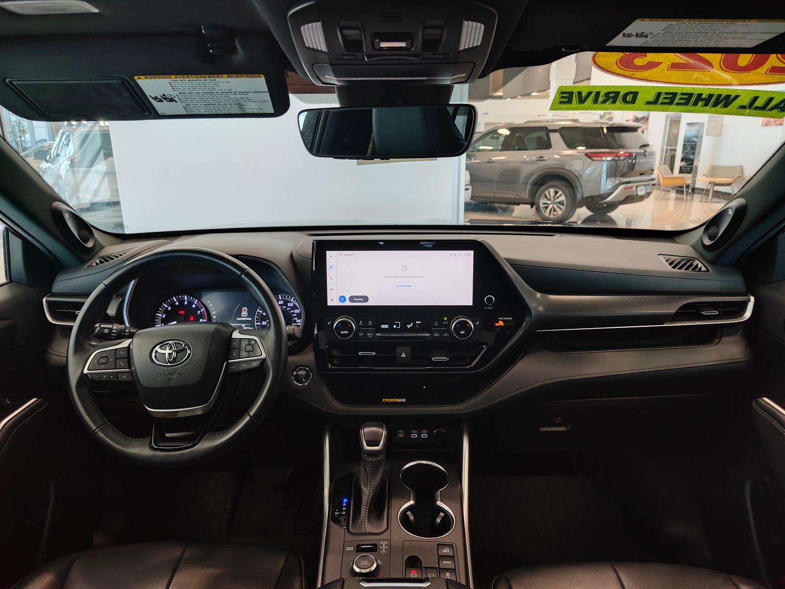 Used 2023 Toyota Highlander XSE image 36