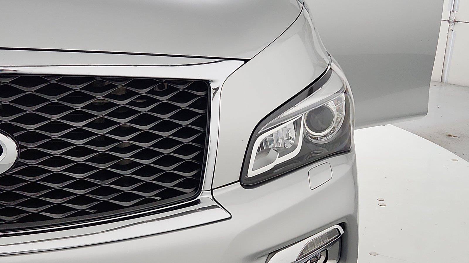 Used 2016 INFINITI QX80 4WD w/ Deluxe Technology Package image 39