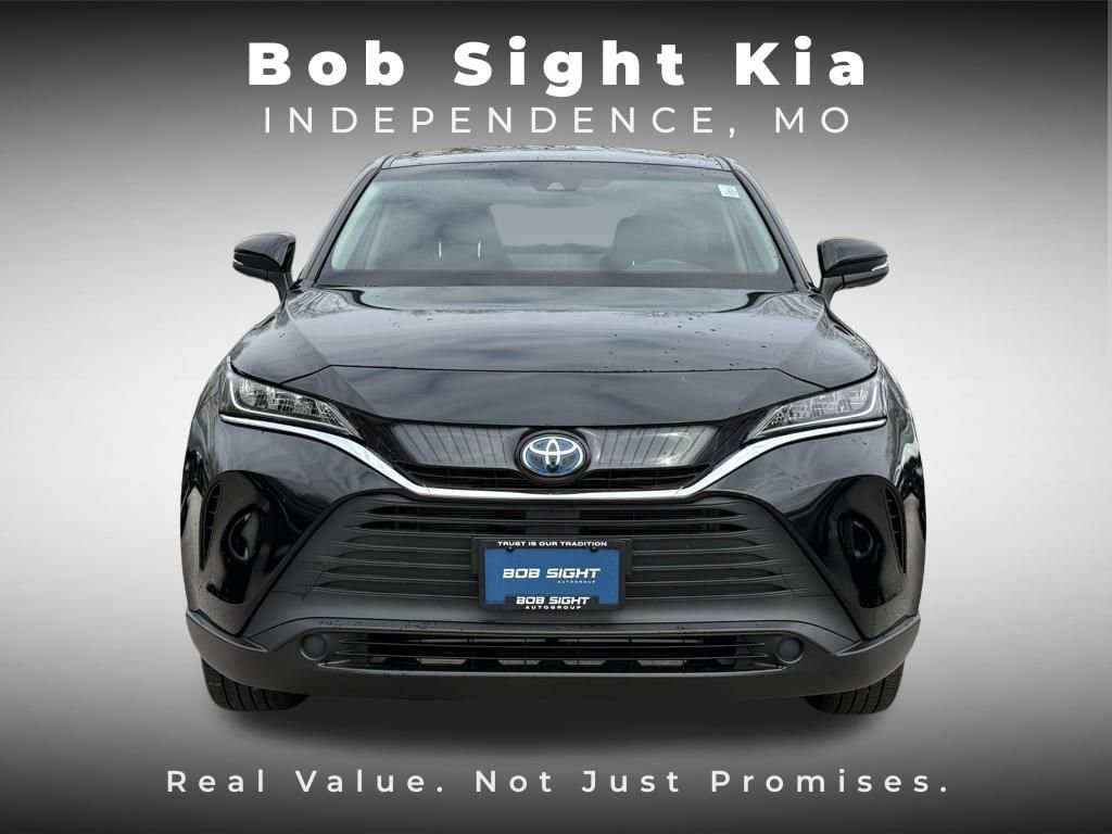 Used 2021 Toyota Venza LE image 17