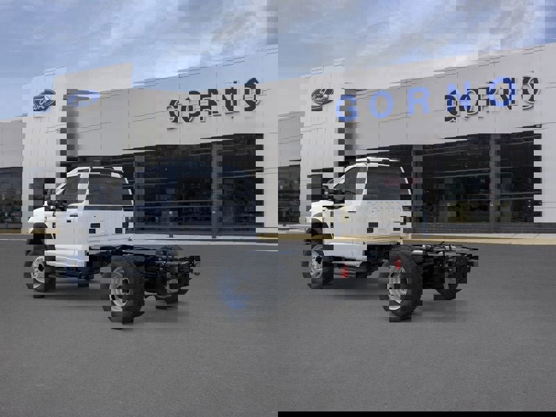 New 2026 Ford F550 4x4 Regular Cab Super Duty image 4