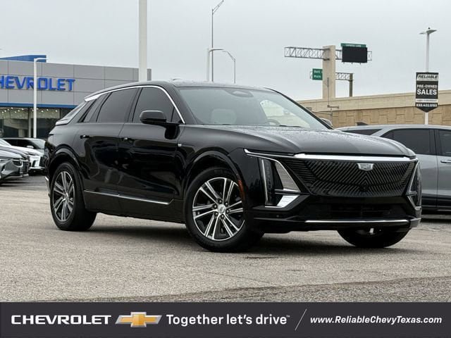 Used 2024 Cadillac Lyriq Luxury w/ LPO, Floor Liner Package