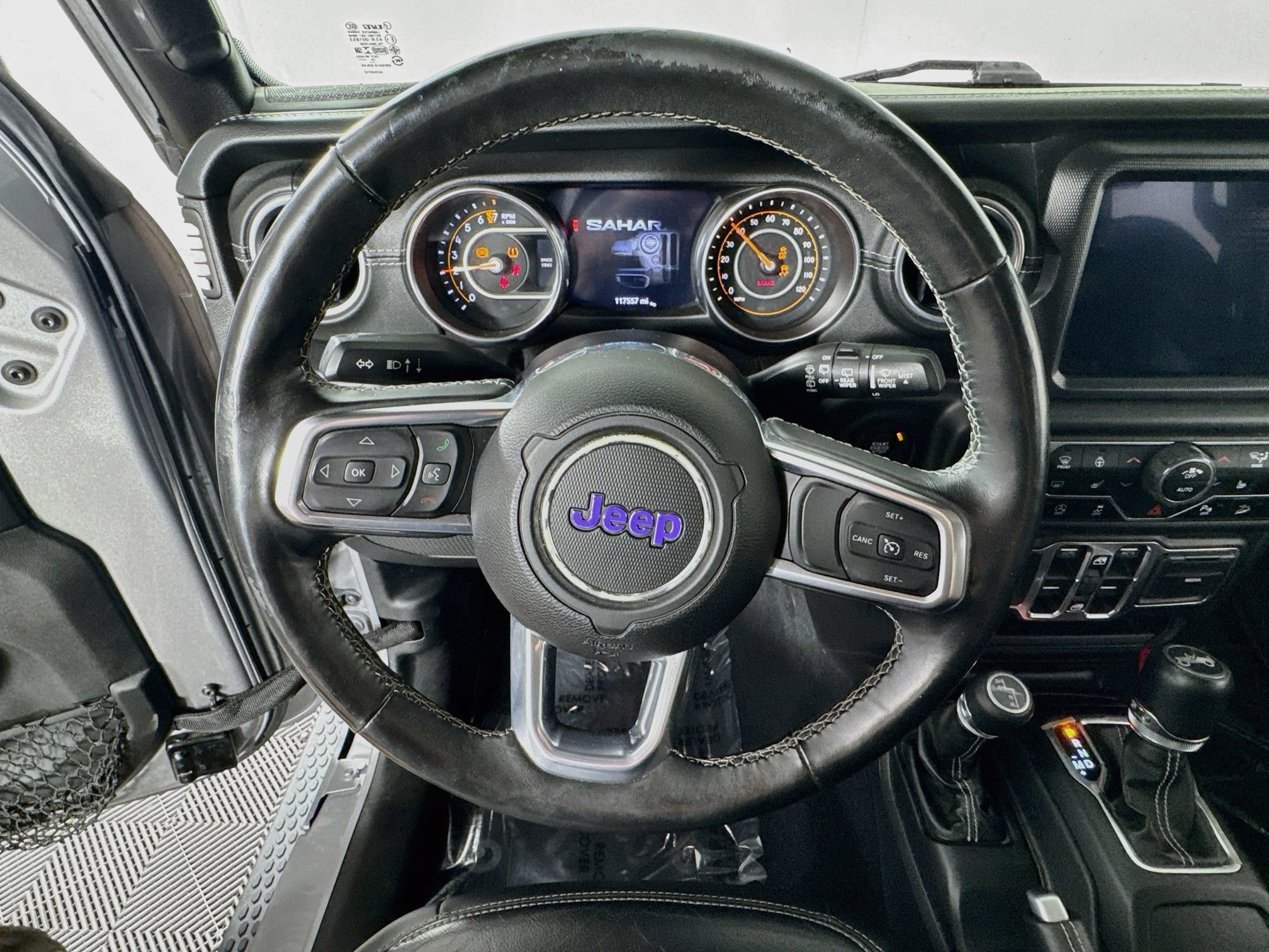 Used 2018 Jeep Wrangler Unlimited Sahara w/ Uconnect 4C Nav & Sound Group AWD/4WD image 13