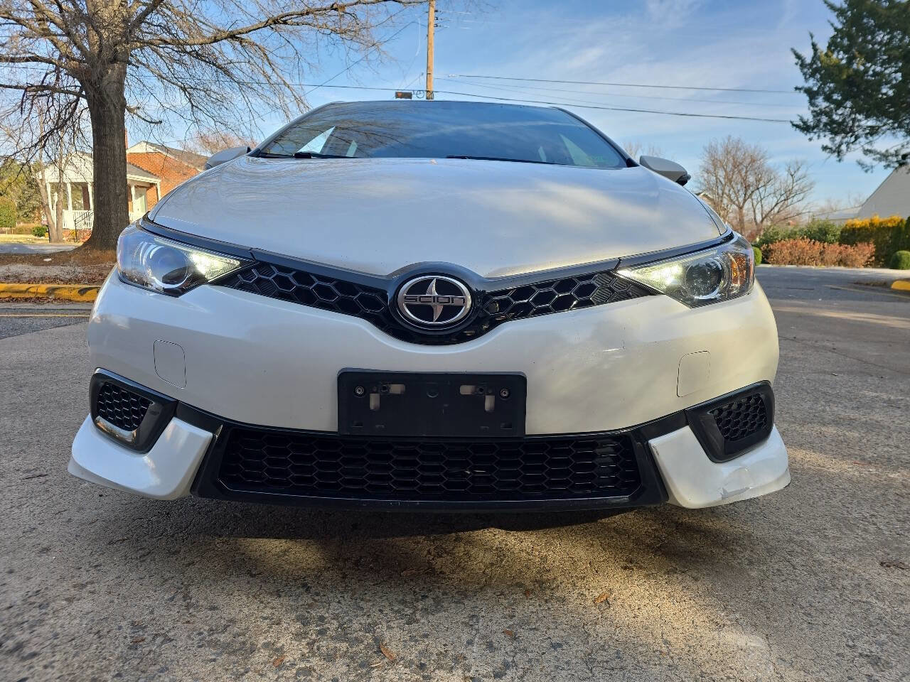 Used 2016 Scion iM image 5