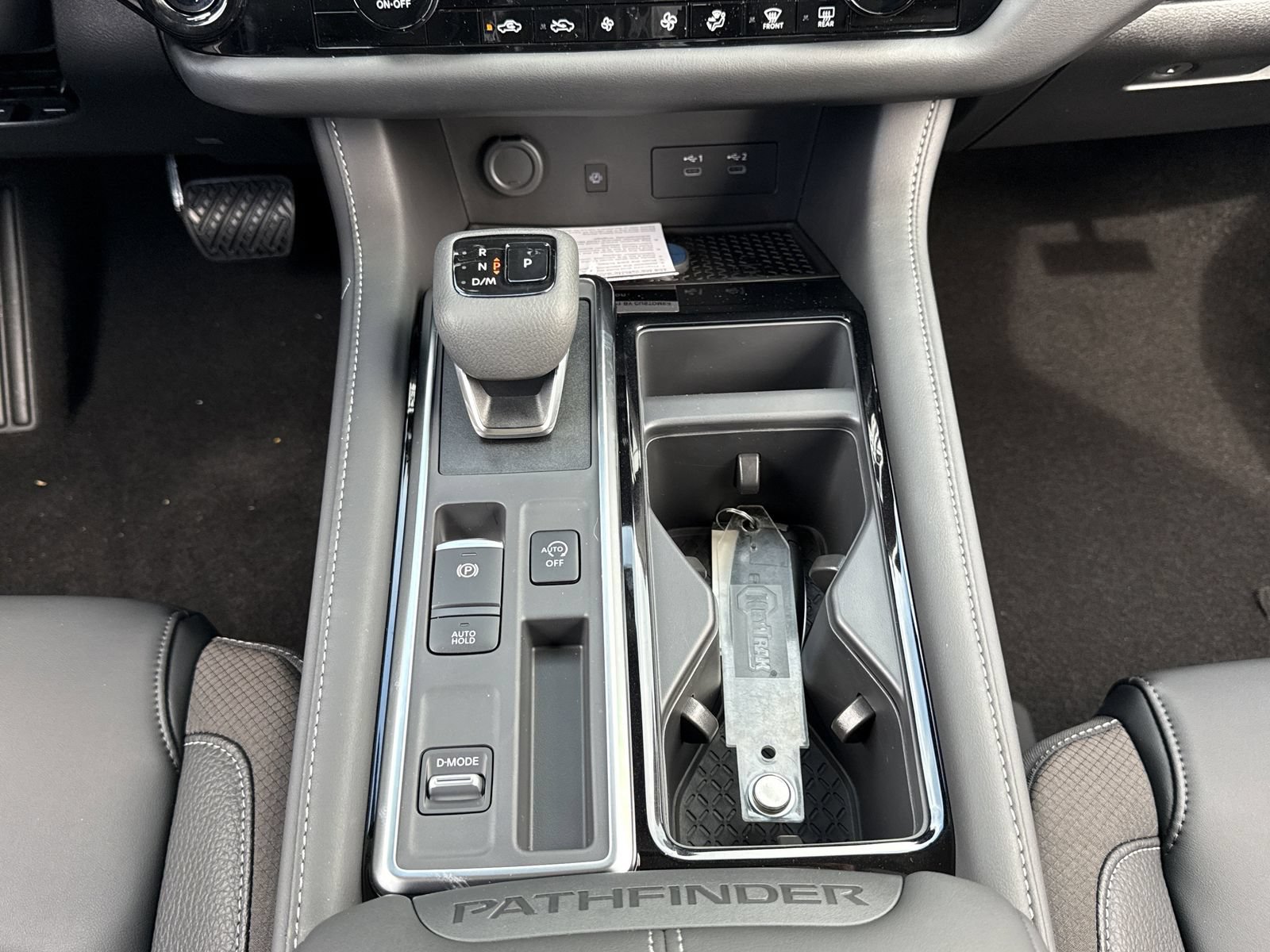 New 2026 Nissan Pathfinder SL FWD image 5
