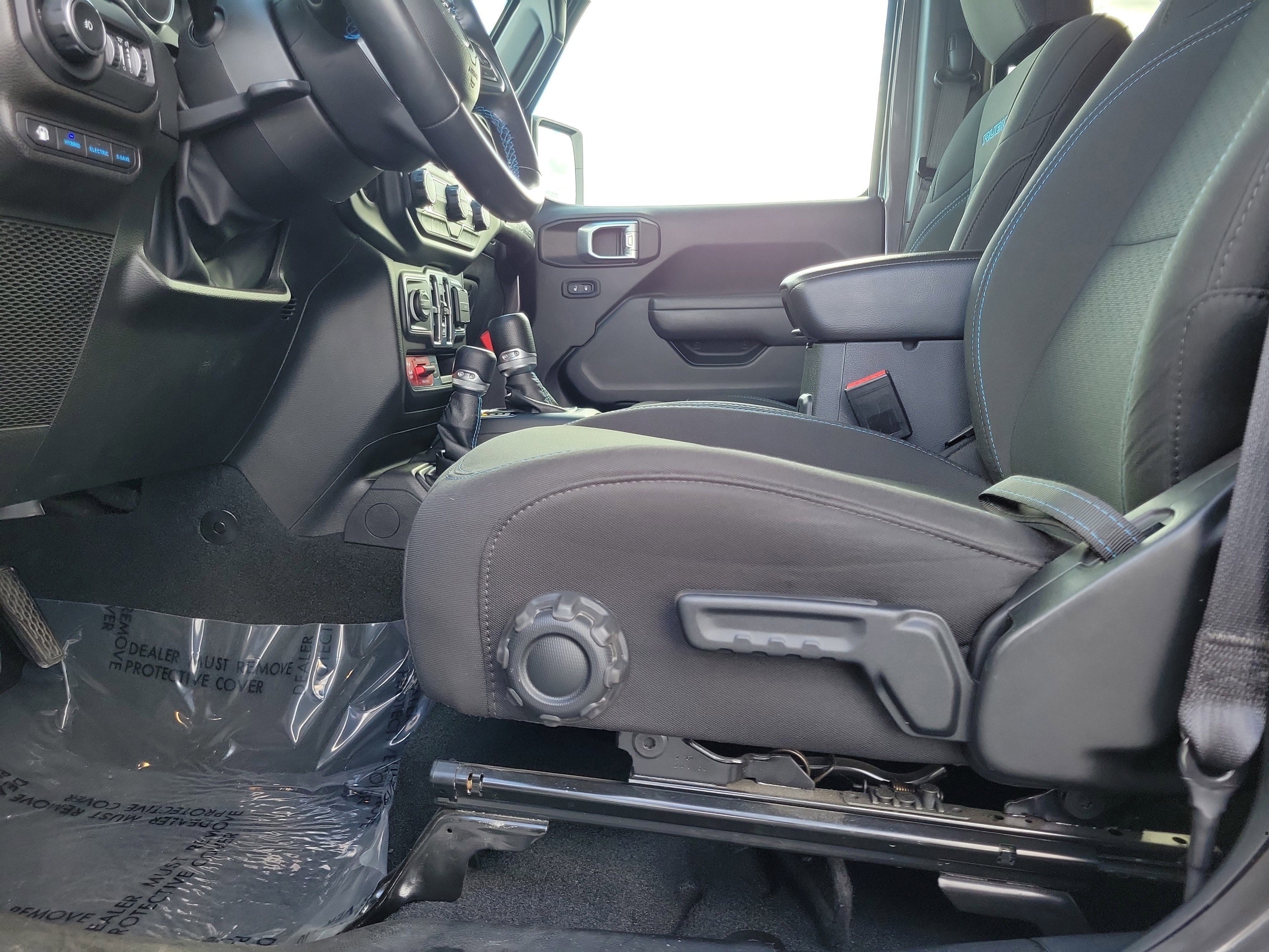 Used 2022 Jeep Wrangler Unlimited Rubicon image 16