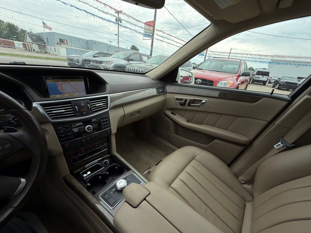 Used 2010 Mercedes-Benz E 350 Sedan image 15