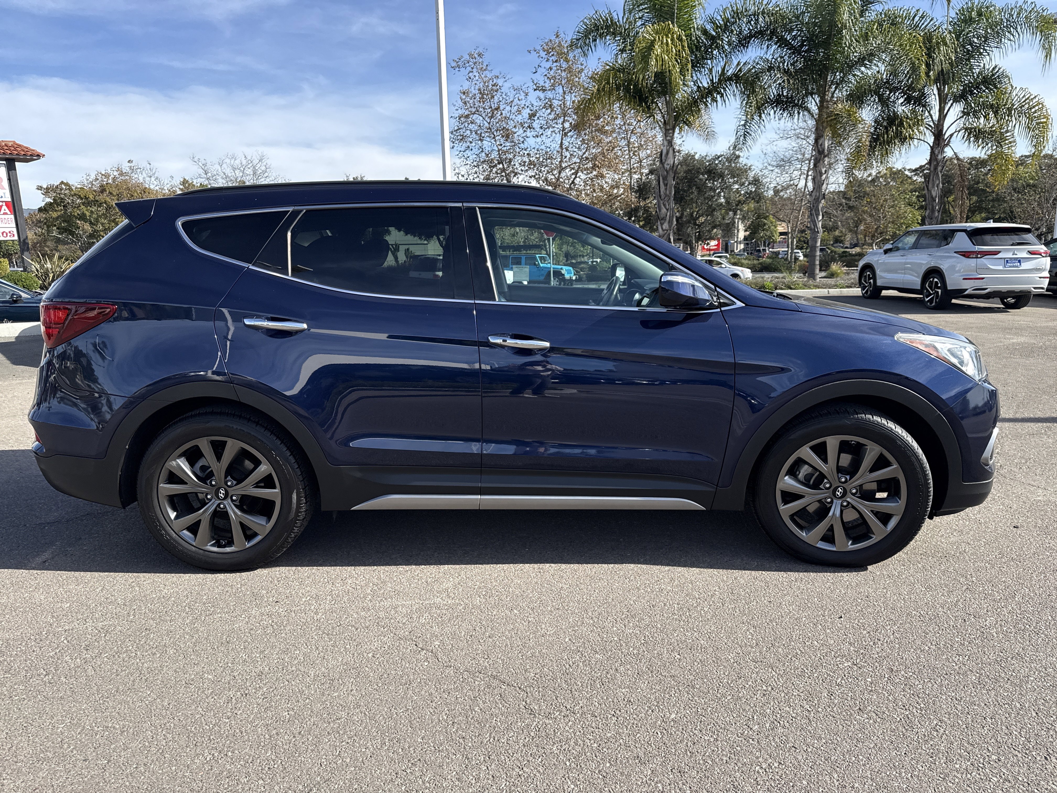 Used 2018 Hyundai Santa Fe Sport image 6