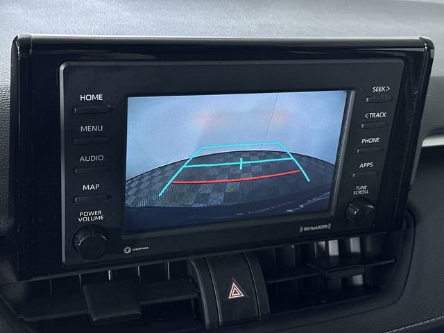 Used 2021 Toyota RAV4 LE AWD/4WD image 15
