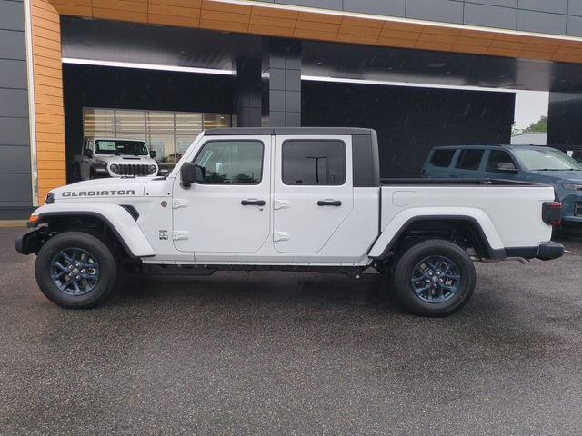 New 2026 Jeep Gladiator Sport AWD/4WD image 7